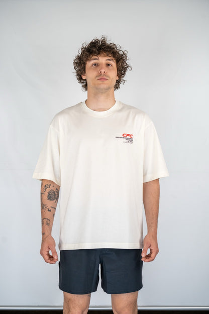 CFC Oversize T-Shirt – Rahatlıkla Güçlü Duruşun Buluşması (Beyaz)